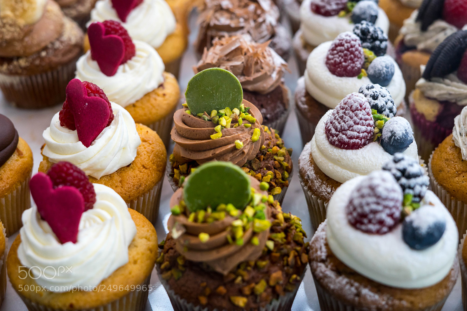 Sony a7 sample photo. Mini cakes photography
