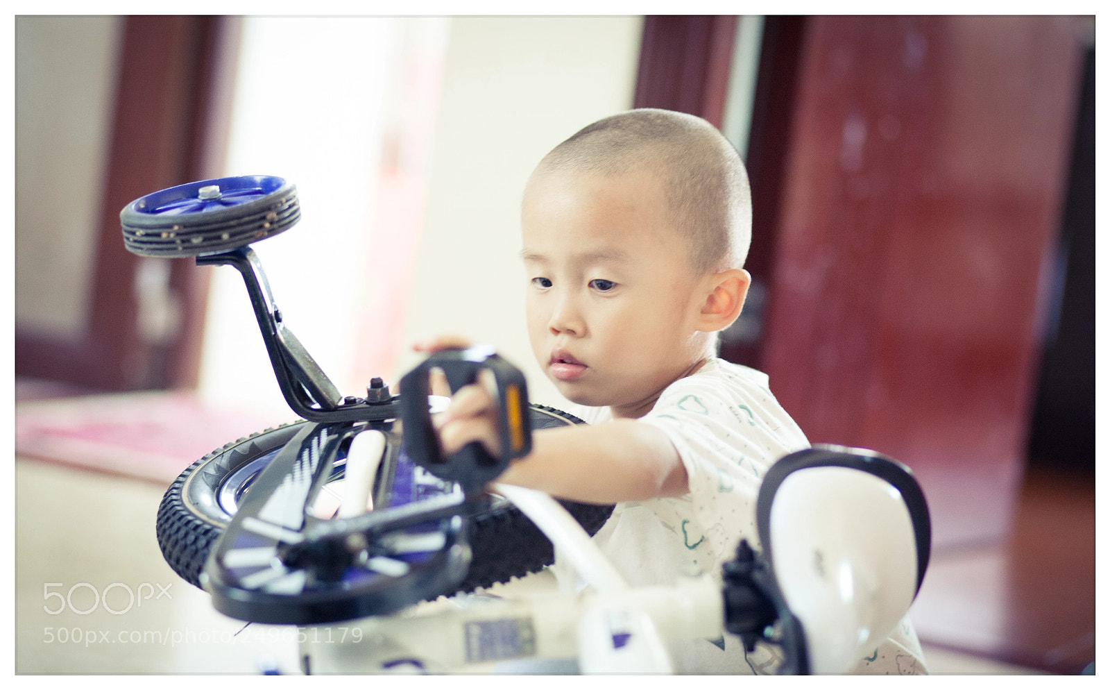 Canon EOS 5D sample photo. Little troublemaker in the photography