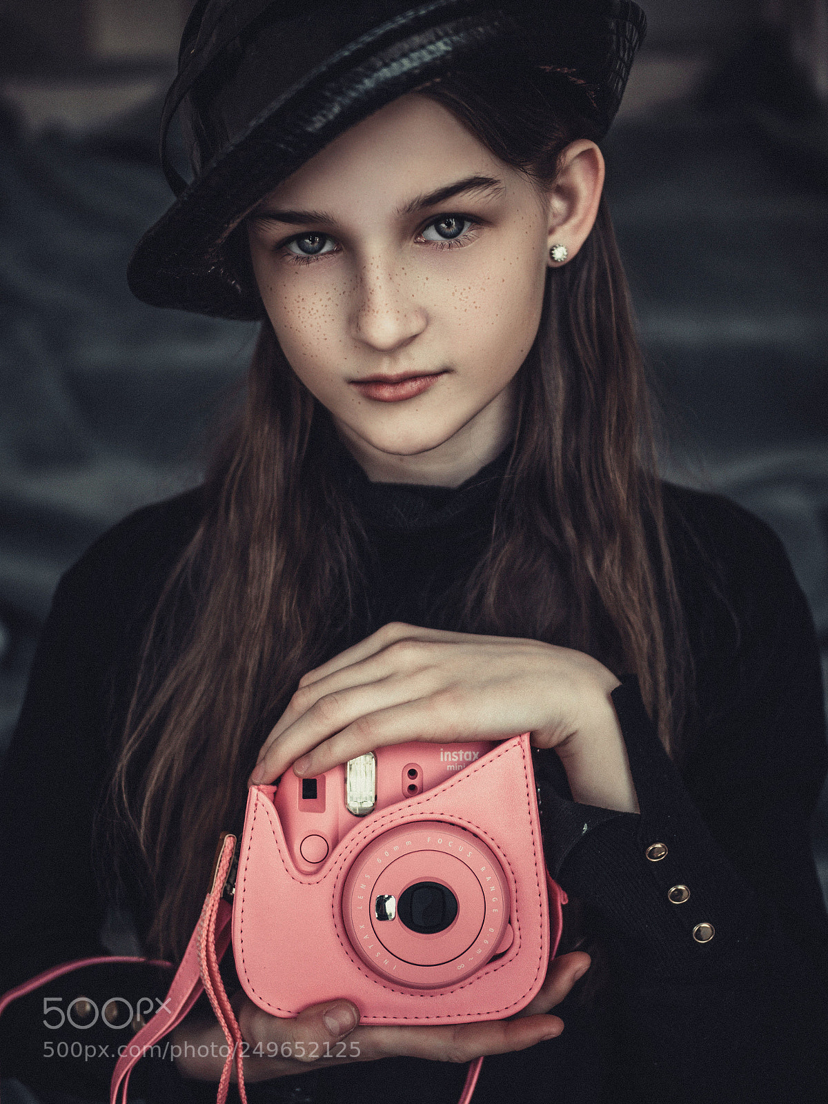 Olympus OM-D E-M10 sample photo. Lena photography