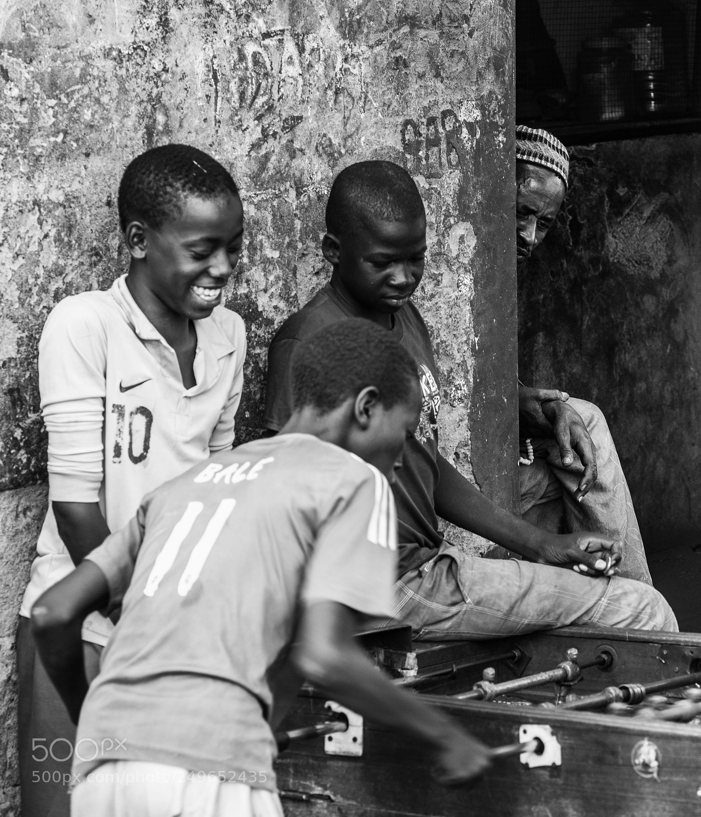 Nikon D800 sample photo. Watching football photography