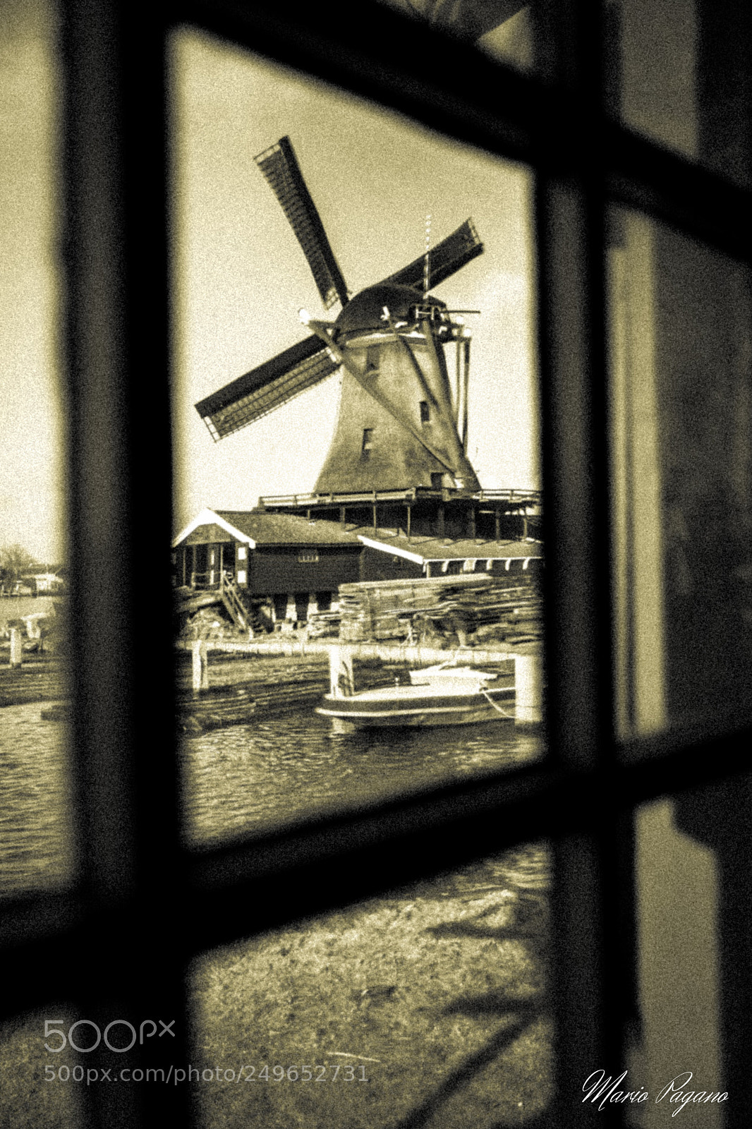 Nikon D7200 sample photo. A wildmill from a photography