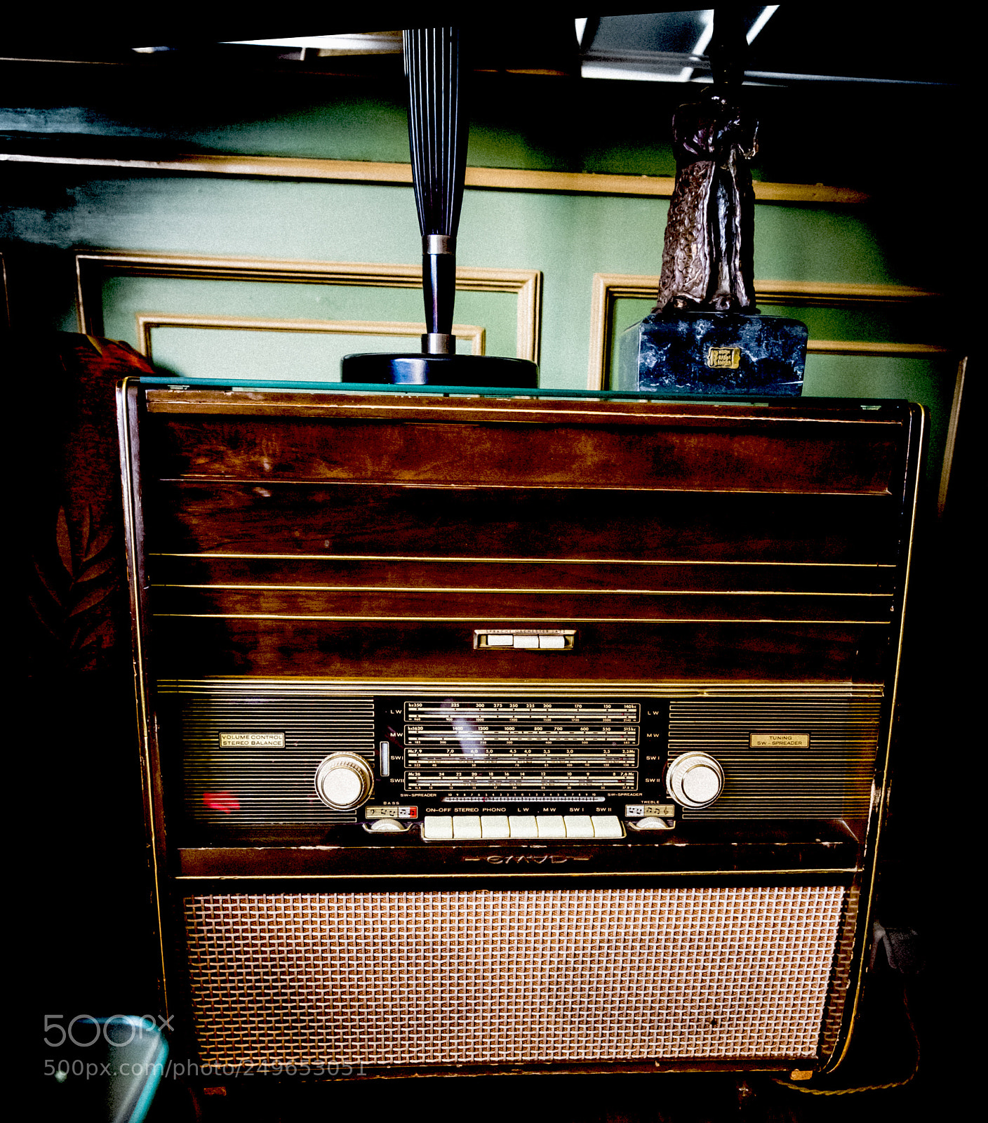 Nikon D810 sample photo. Antique radio photography