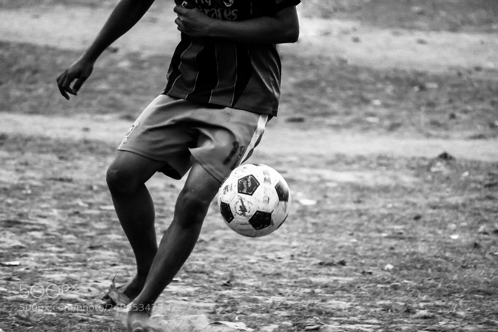 Canon EOS 750D (EOS Rebel T6i / EOS Kiss X8i) sample photo. When football is a photography