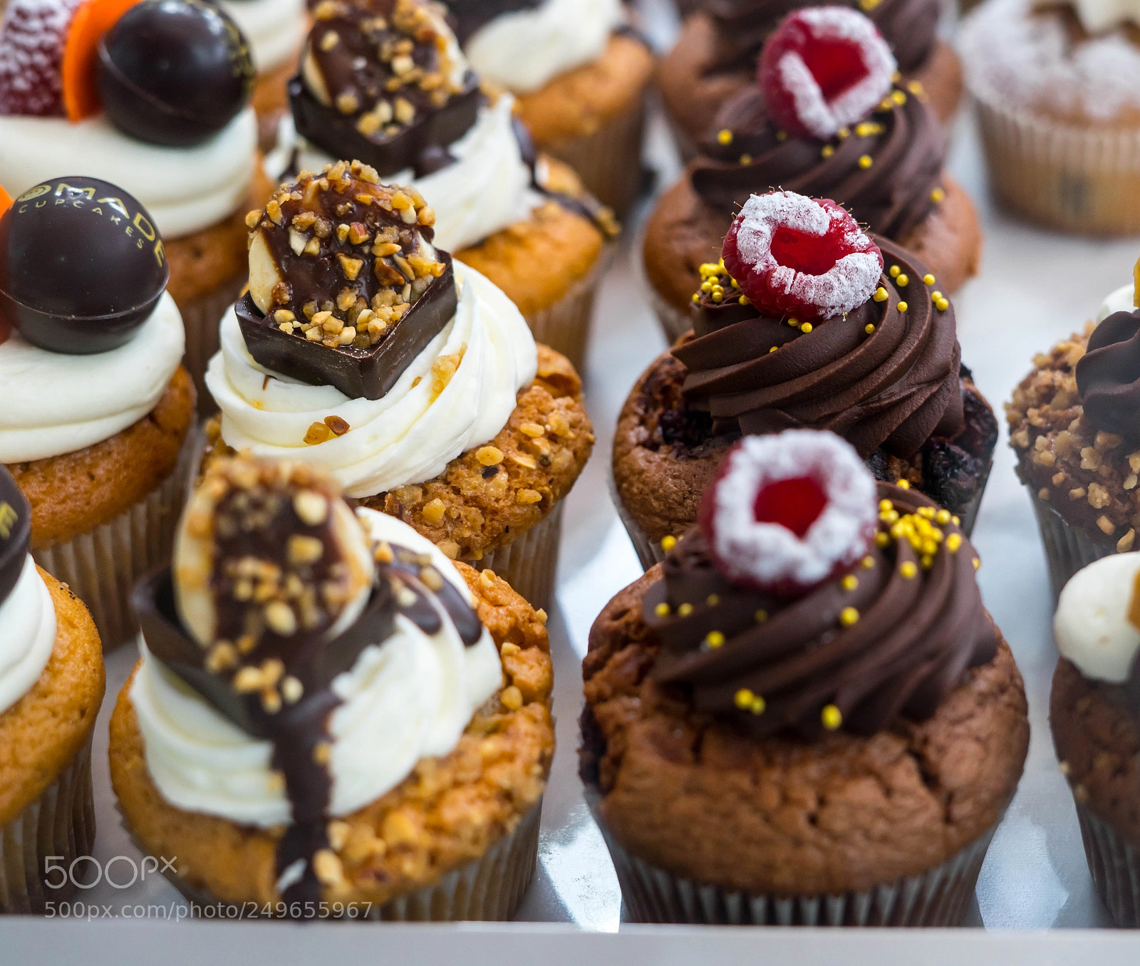 Sony a7 sample photo. Mini cakes photography
