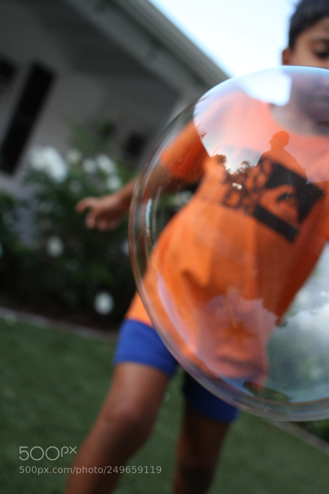 Canon EOS 7D sample photo. The bubble photography