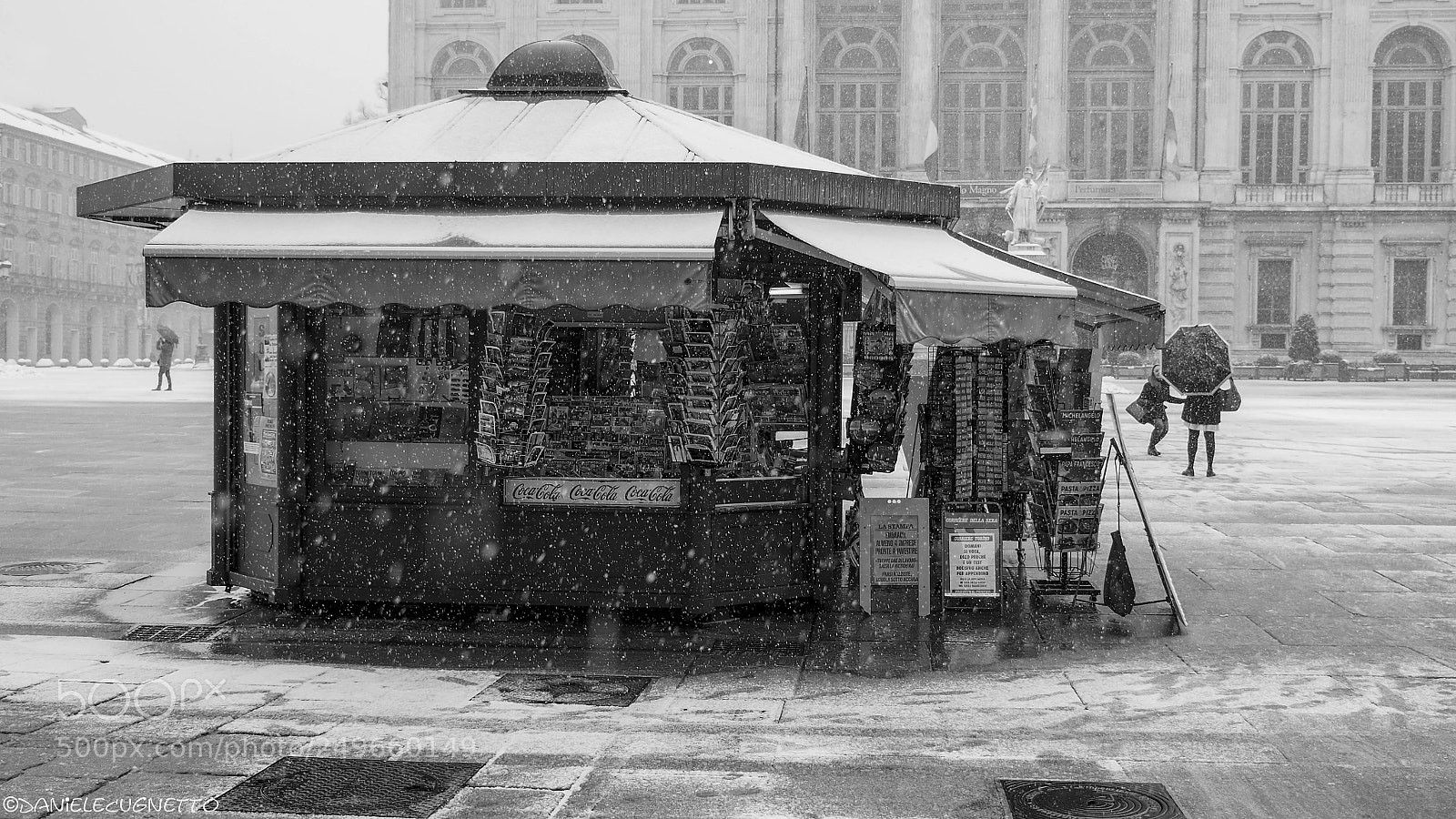 Olympus OM-D E-M10 III sample photo. Piazza castello - torino photography