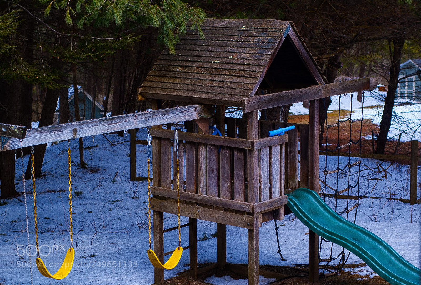 Nikon D50 sample photo. Swing set photography