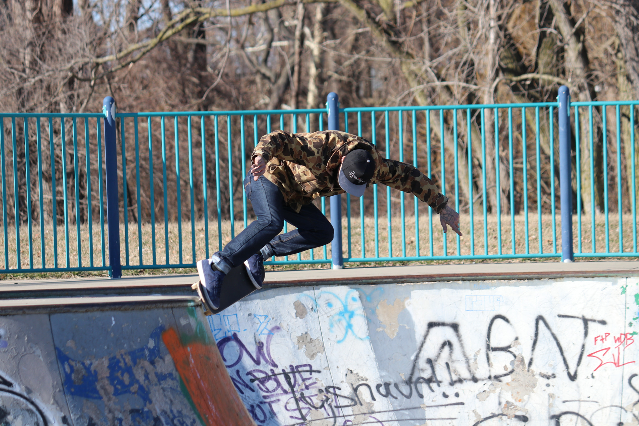 Canon EF-S 55-250mm F4-5.6 IS sample photo. Spring air photography