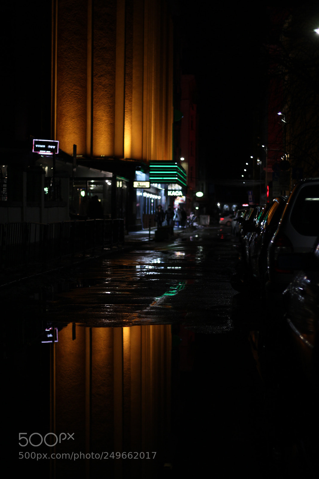 Canon EOS 600D (Rebel EOS T3i / EOS Kiss X5) sample photo. Reflection photography