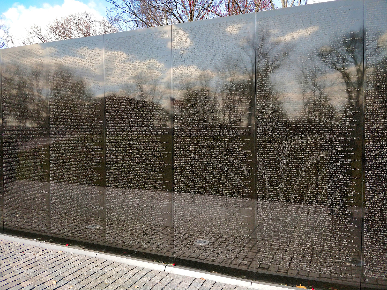 OnePlus 5 sample photo. Vietnam memorial photography