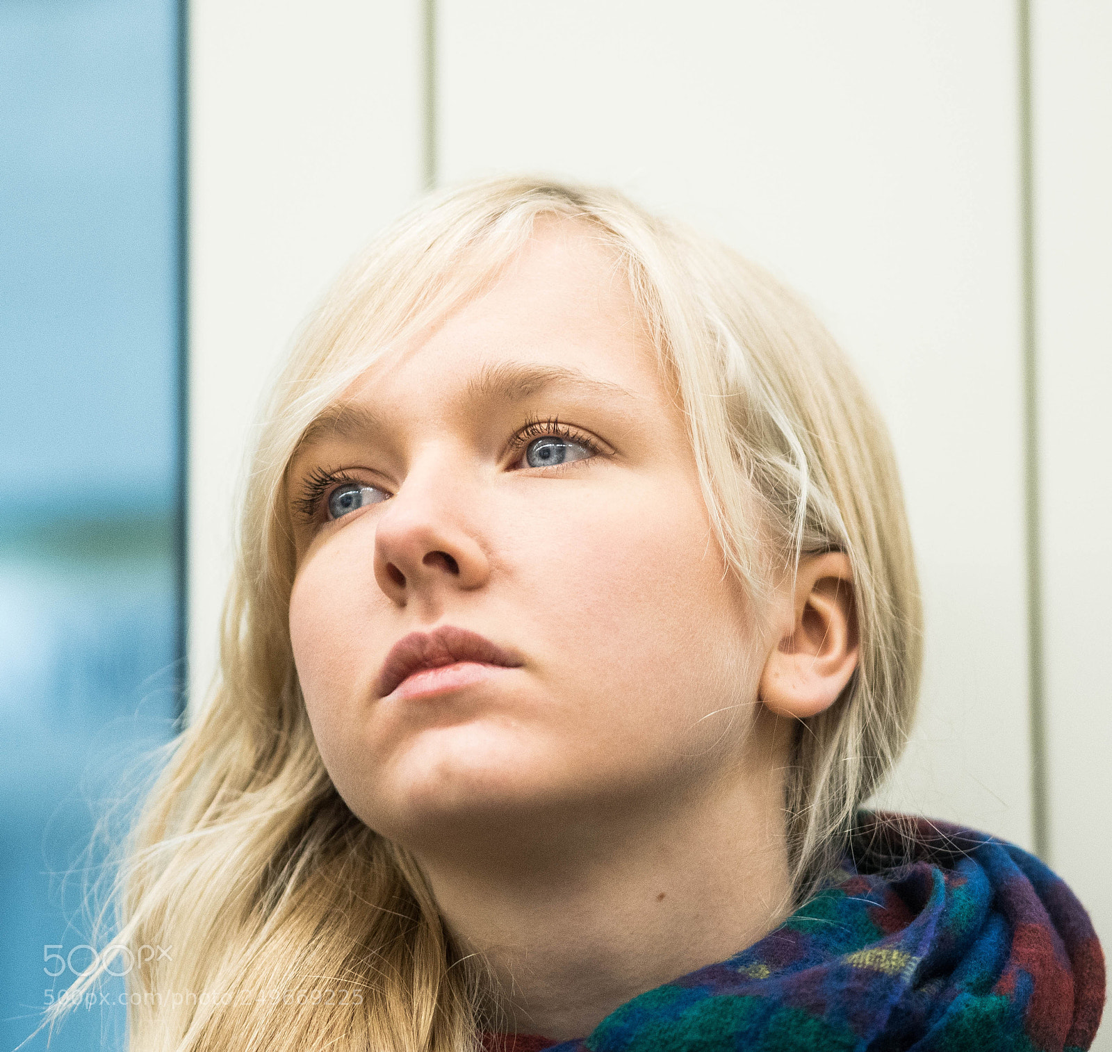Olympus PEN E-PL7 sample photo. Girl on the train photography