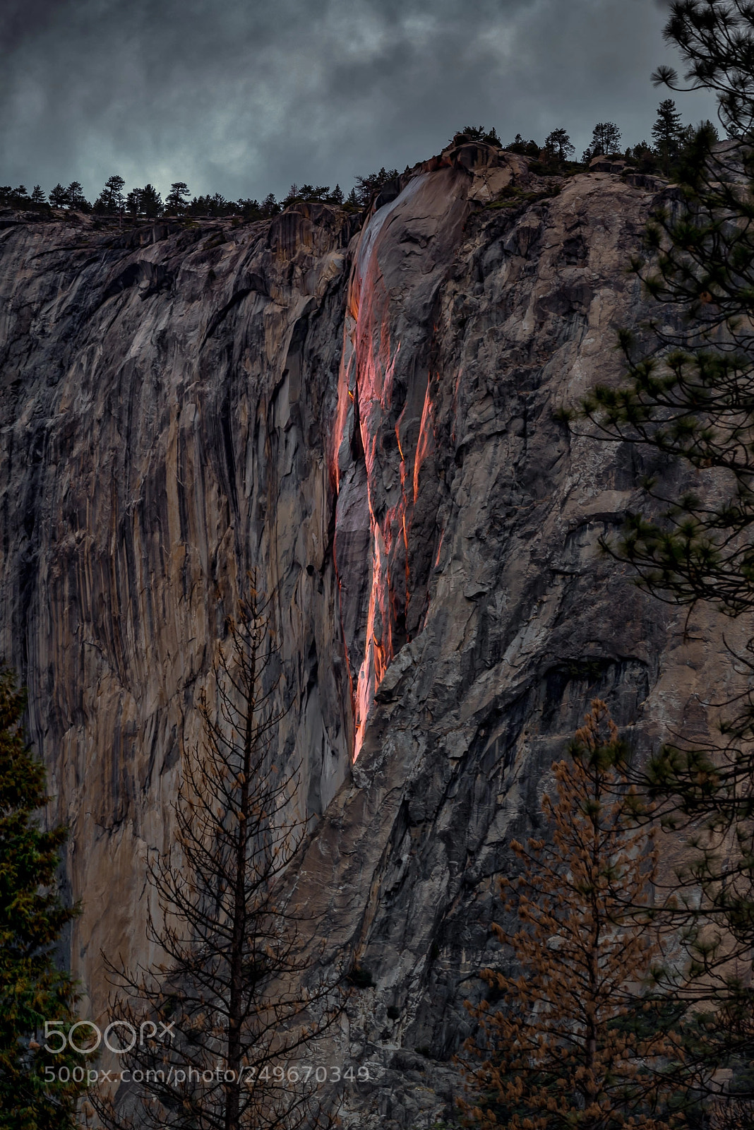 Nikon D750 sample photo. Yosemite horsetail falls “firefall” photography