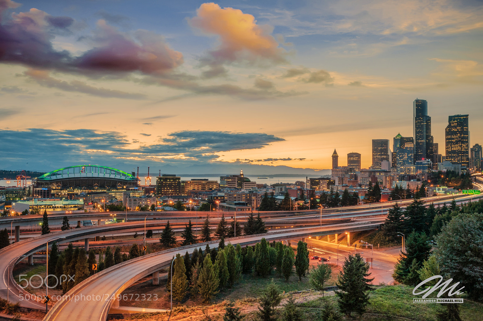 Nikon D3 sample photo. Seattle traffic photography