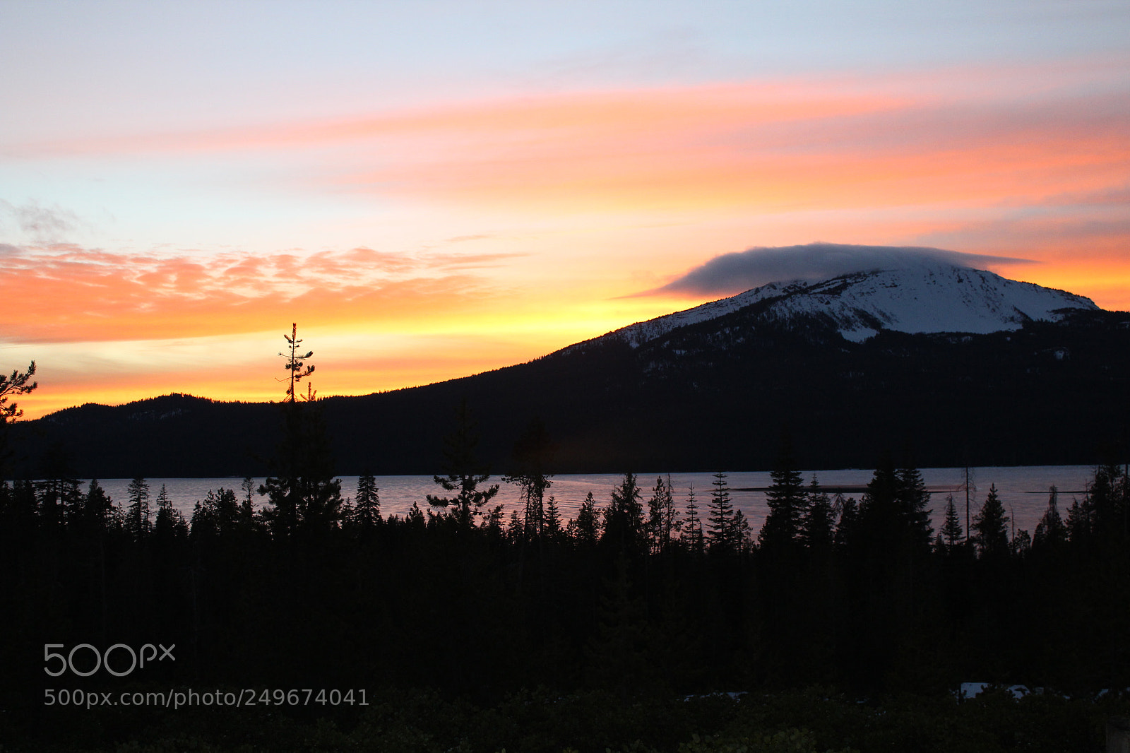 Canon EOS 1200D (EOS Rebel T5 / EOS Kiss X70 / EOS Hi) sample photo. Lake sunset photography