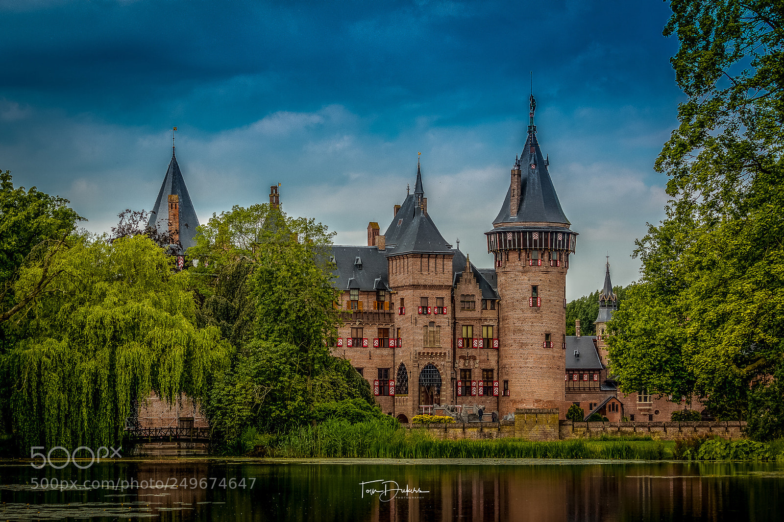 Canon EOS 70D sample photo. Far beyond these castle photography