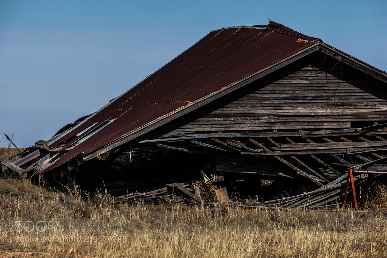 Nikon D3400 sample photo. Forgotten farmhouse roof photography