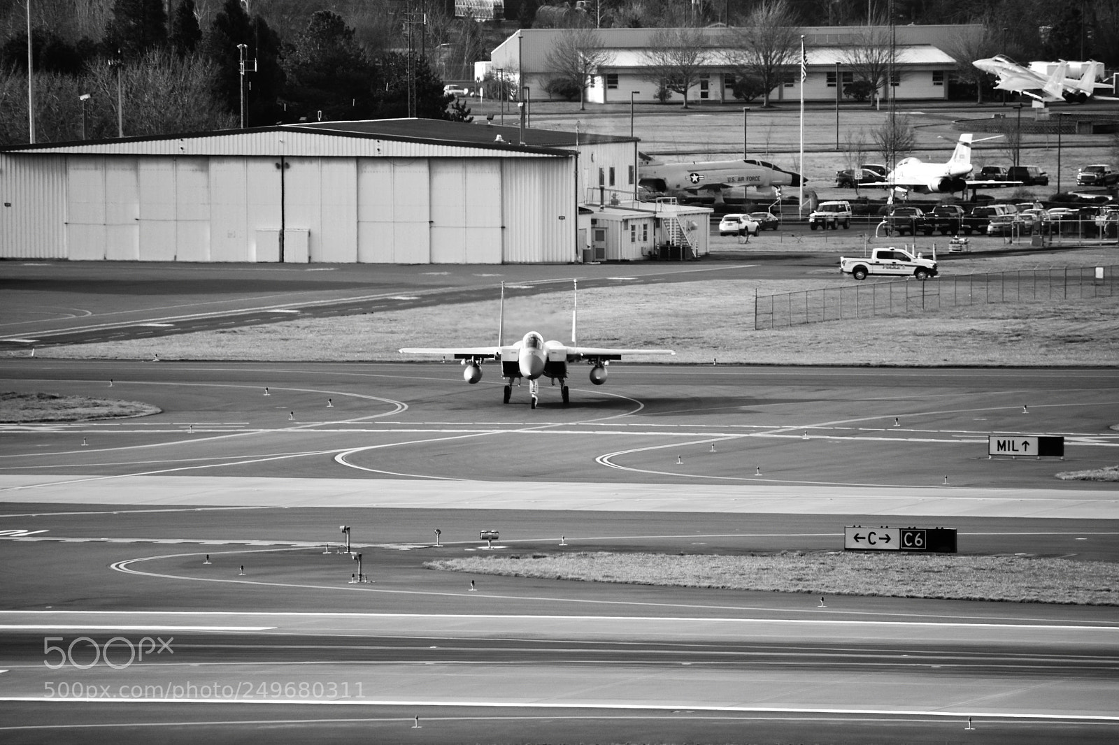 Nikon D3400 sample photo. Portland air guard taking photography