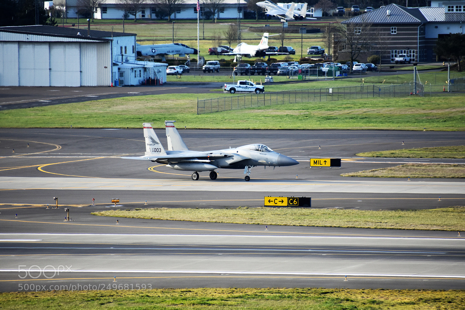 Nikon D3400 sample photo. Portland air guard taking photography