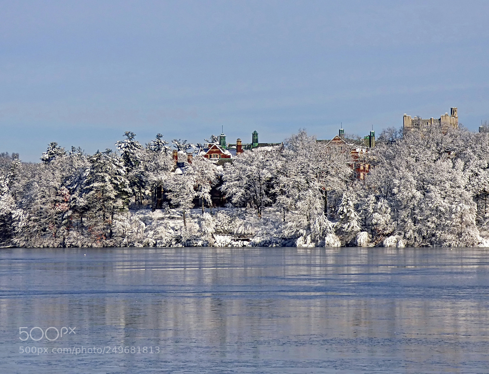 Panasonic Lumix DMC-FZ70 sample photo. Winter continues photography