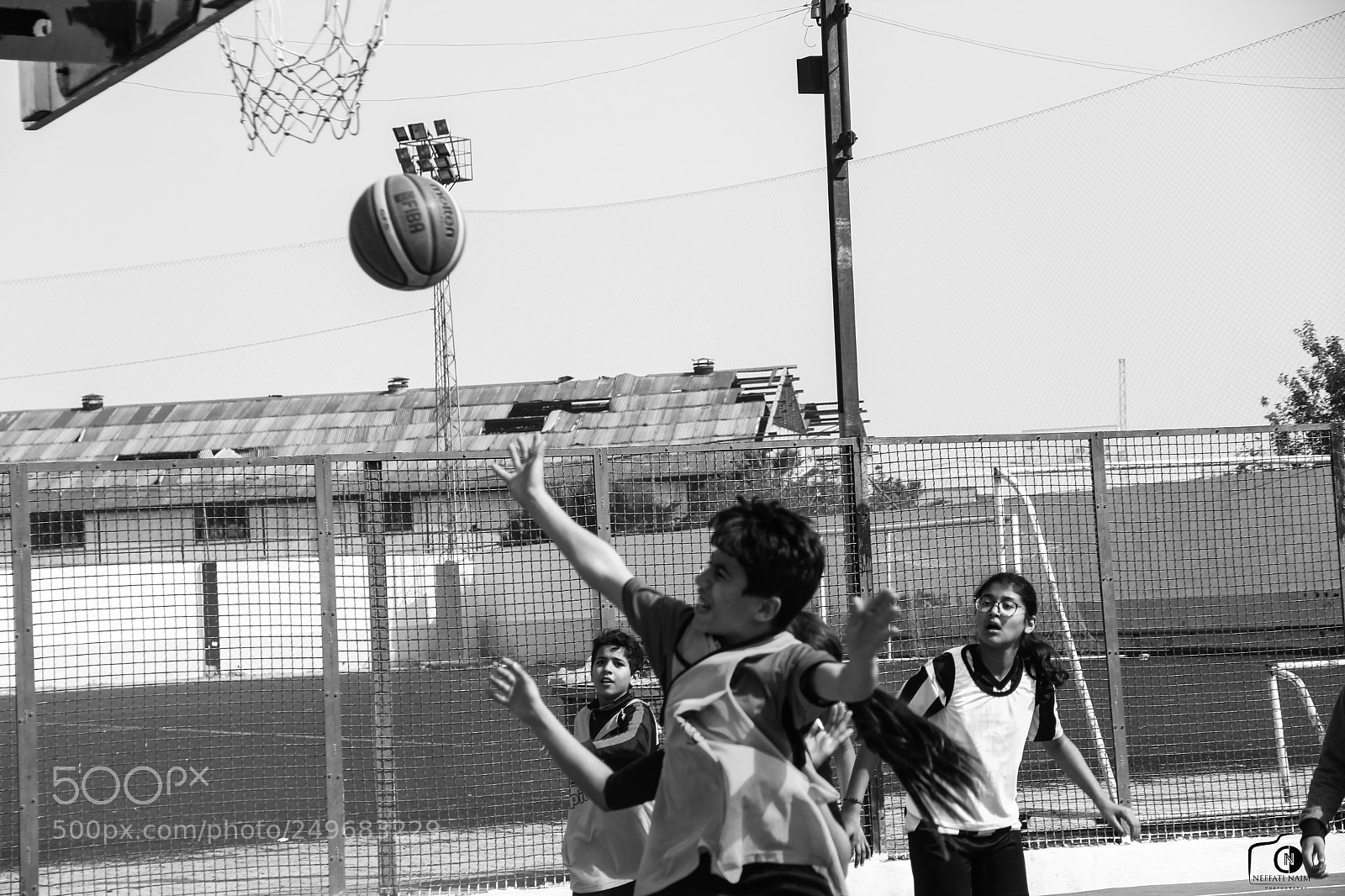 Canon EOS 600D (Rebel EOS T3i / EOS Kiss X5) sample photo. Basketball photography