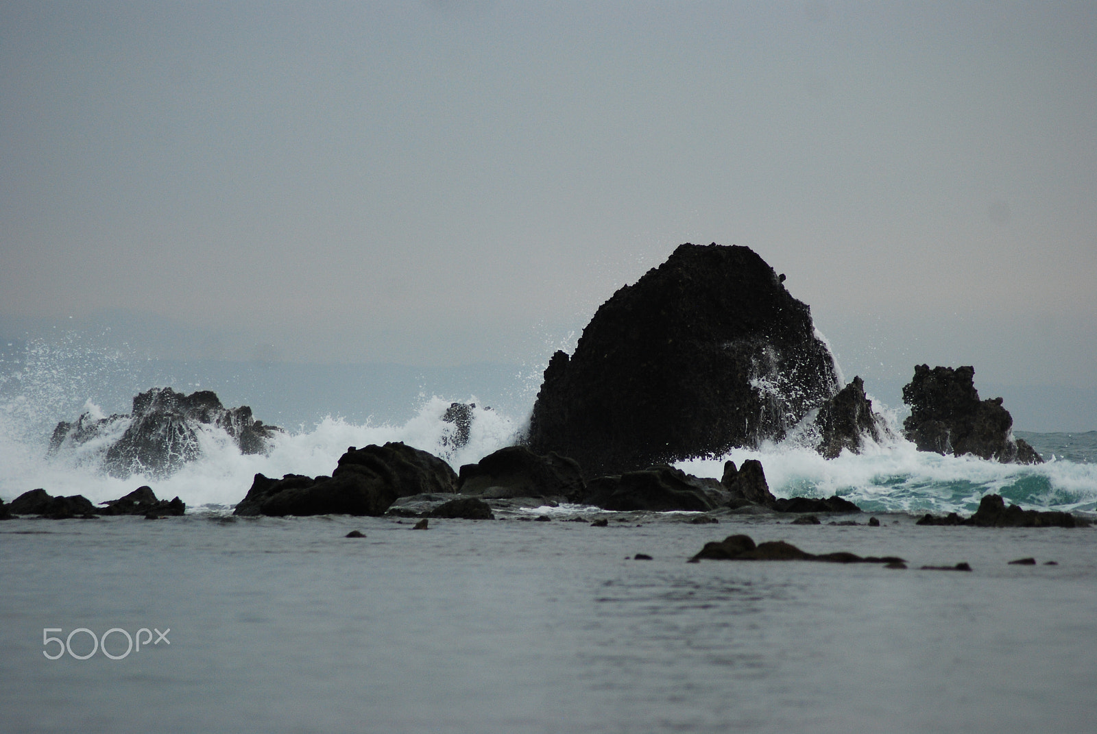 Nikon D80 + Nikon AF Nikkor 70-300mm F4-5.6G sample photo. Beach crashing coral in pelabuhan ratu beach photography