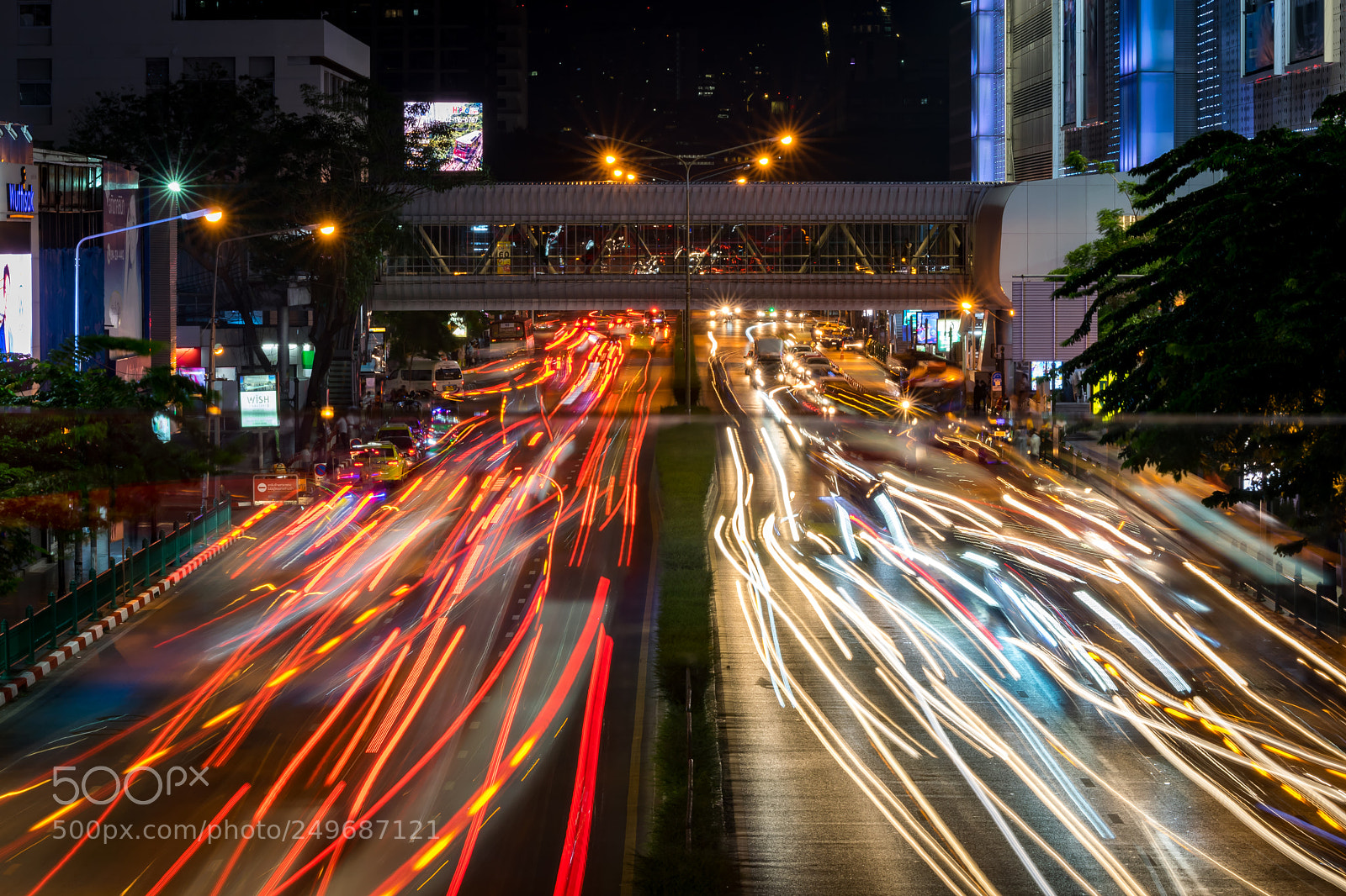 Nikon D5300 sample photo. The traffic flow photography