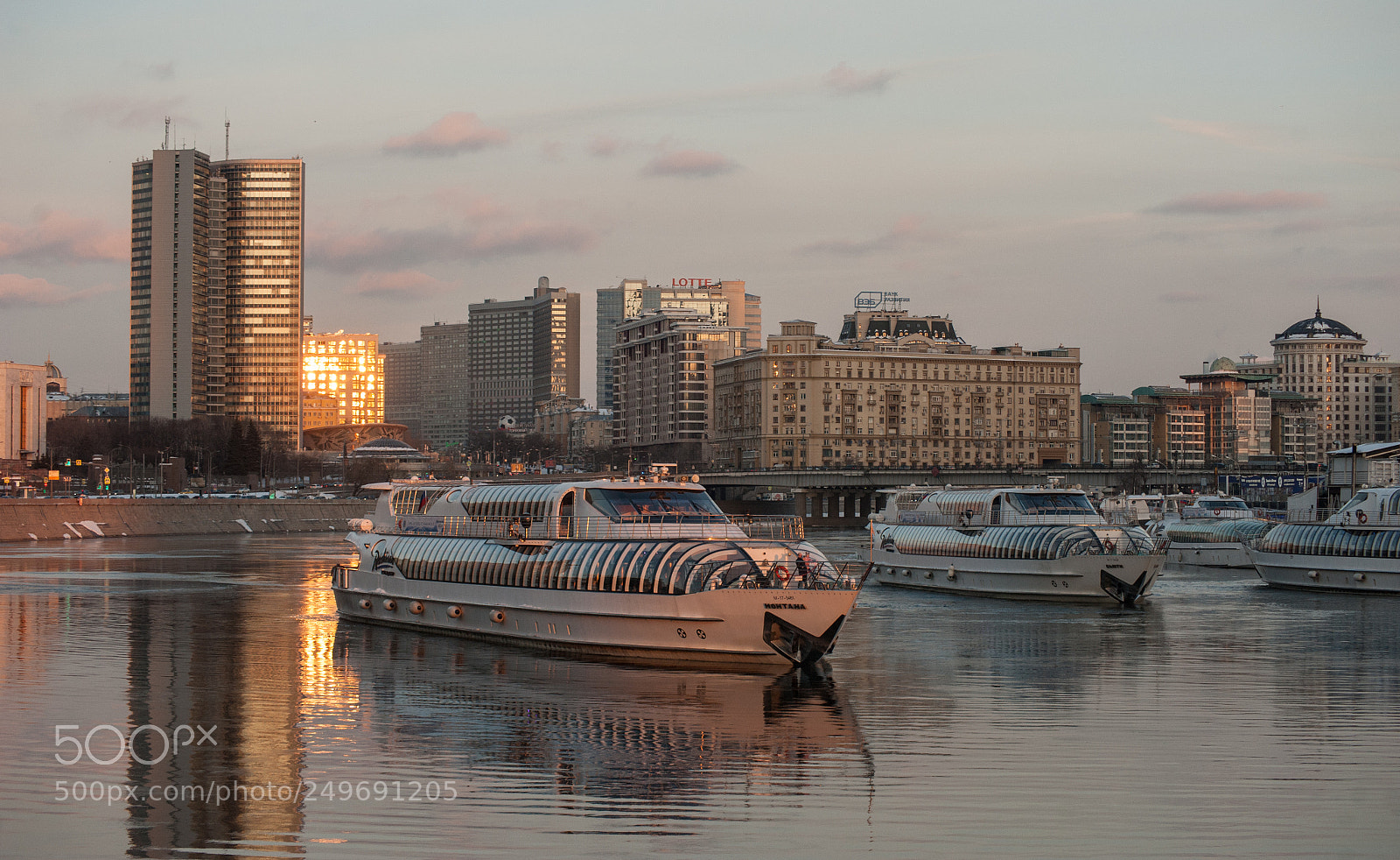 Nikon D700 sample photo. Весенний вечер на Москва-реке photography