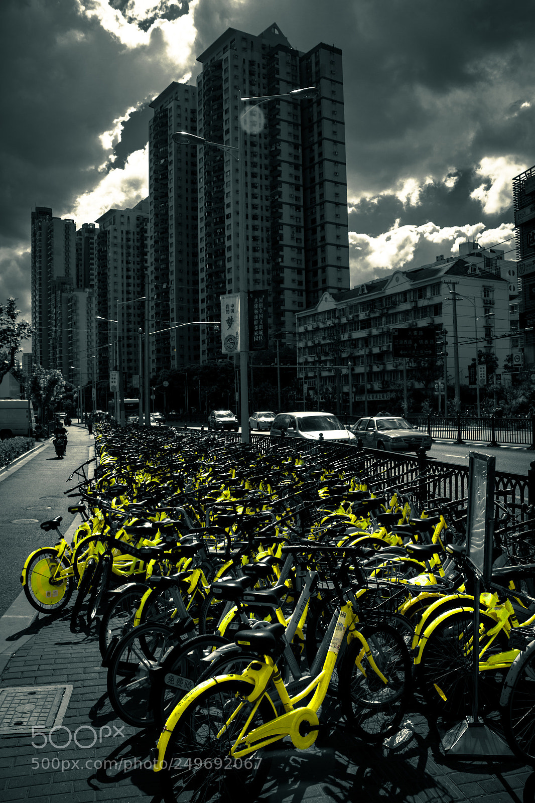 Canon EOS 700D (EOS Rebel T5i / EOS Kiss X7i) sample photo. The city of bikes photography