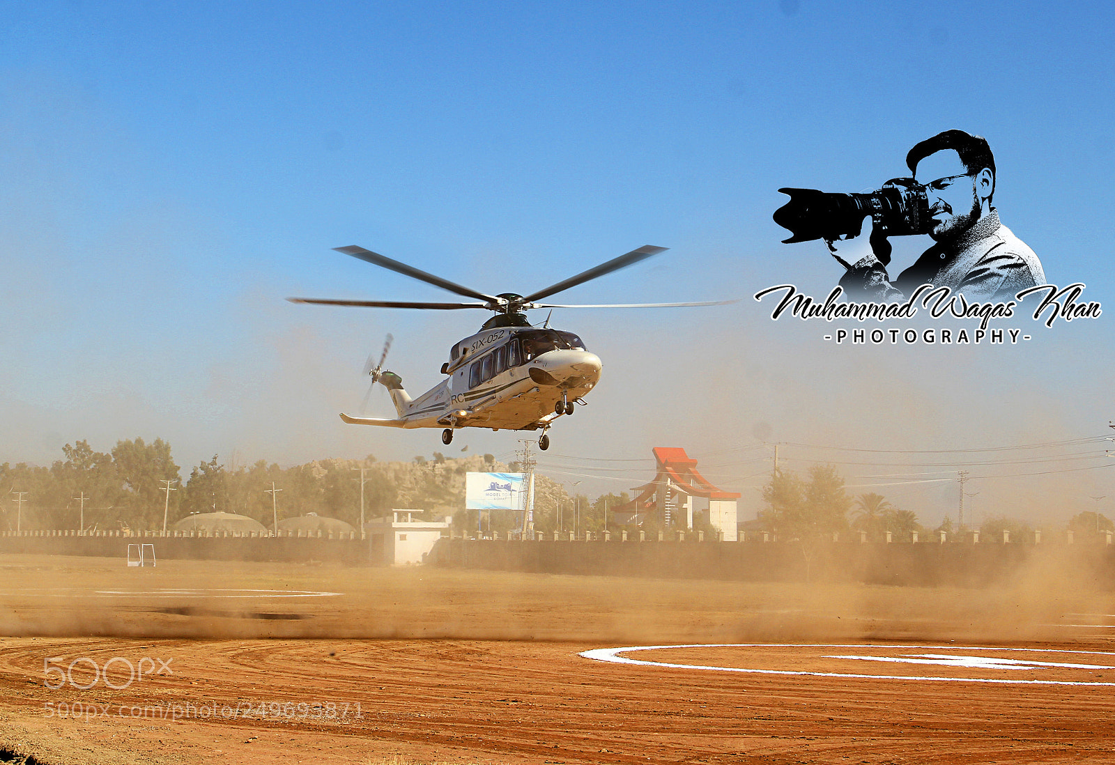 Canon EOS 60D sample photo. Helicopter landing photography
