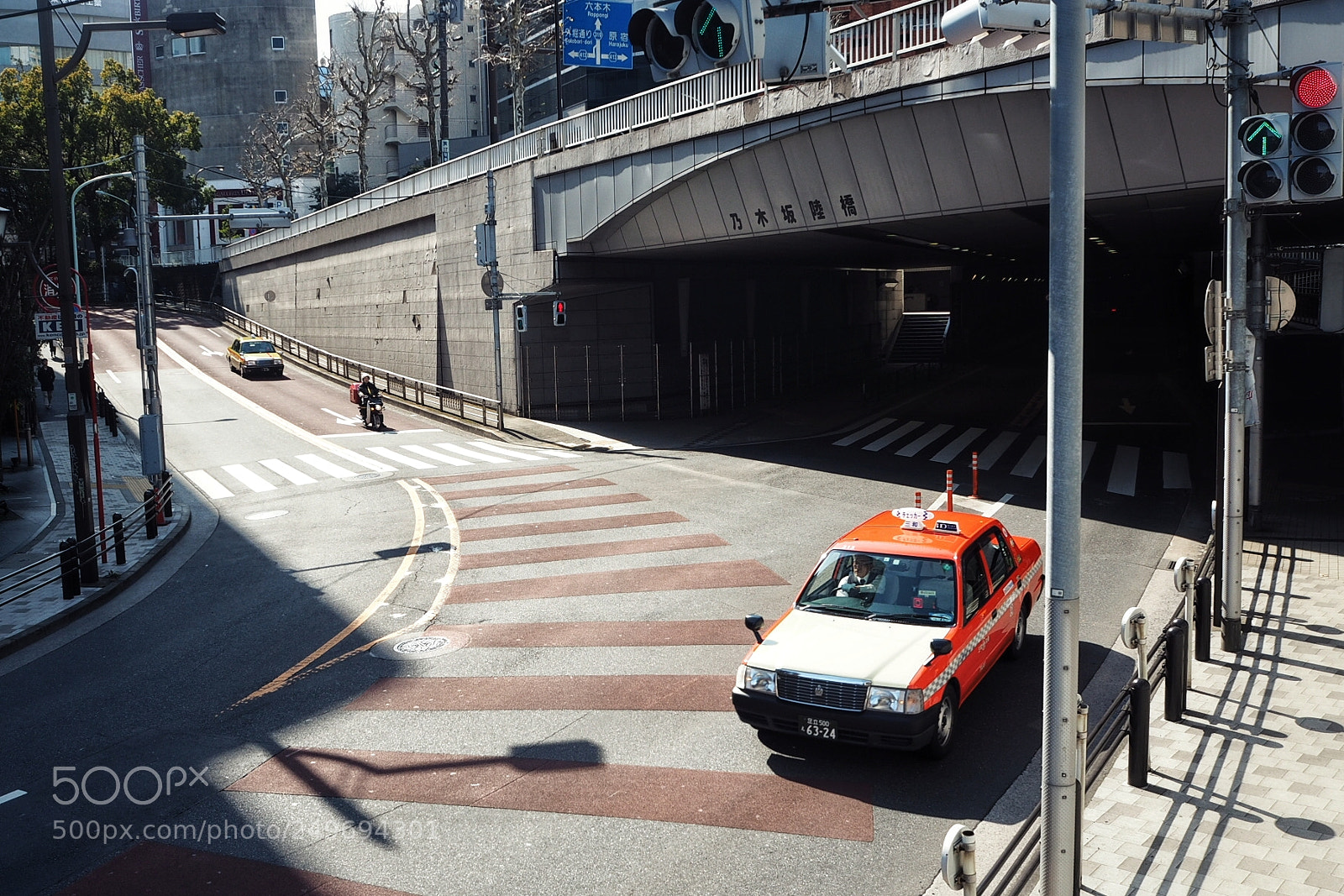 Olympus PEN E-PL7 sample photo. Ginza rising photography
