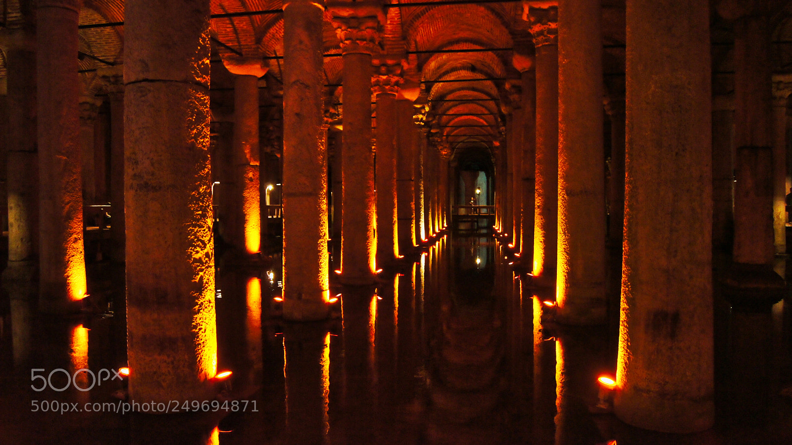 Sony SLT-A55 (SLT-A55V) sample photo. Water cavern photography
