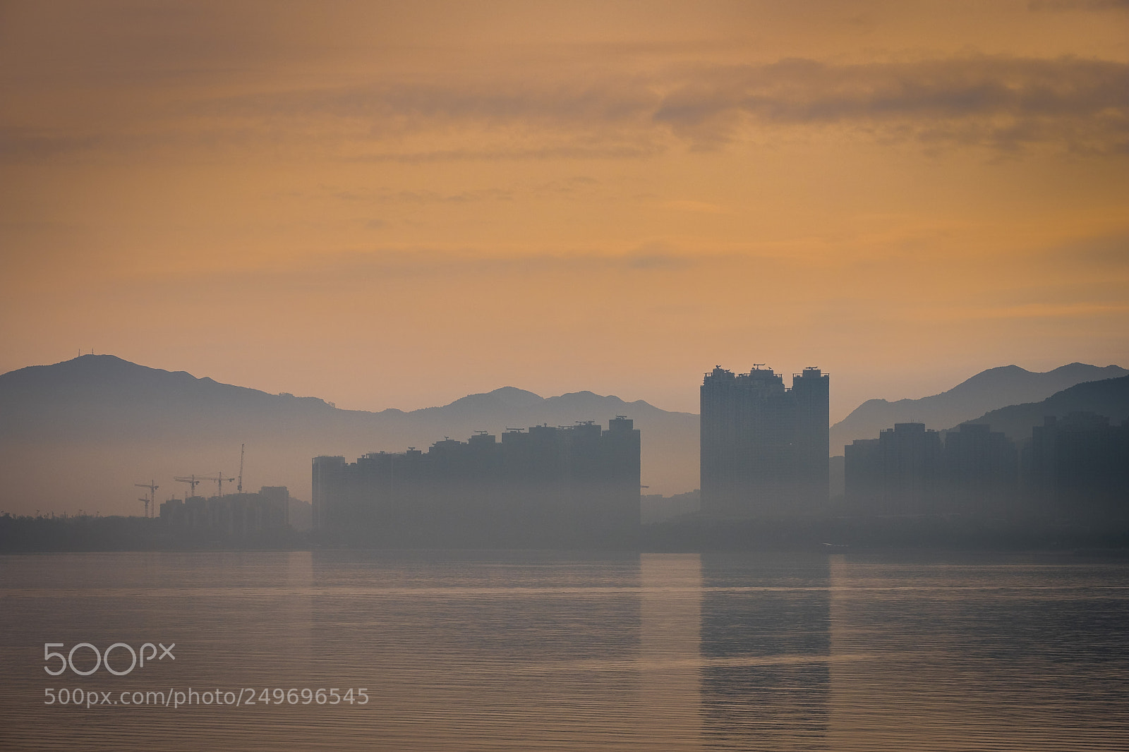 Fujifilm X-T20 sample photo. Mist on tolo towards photography