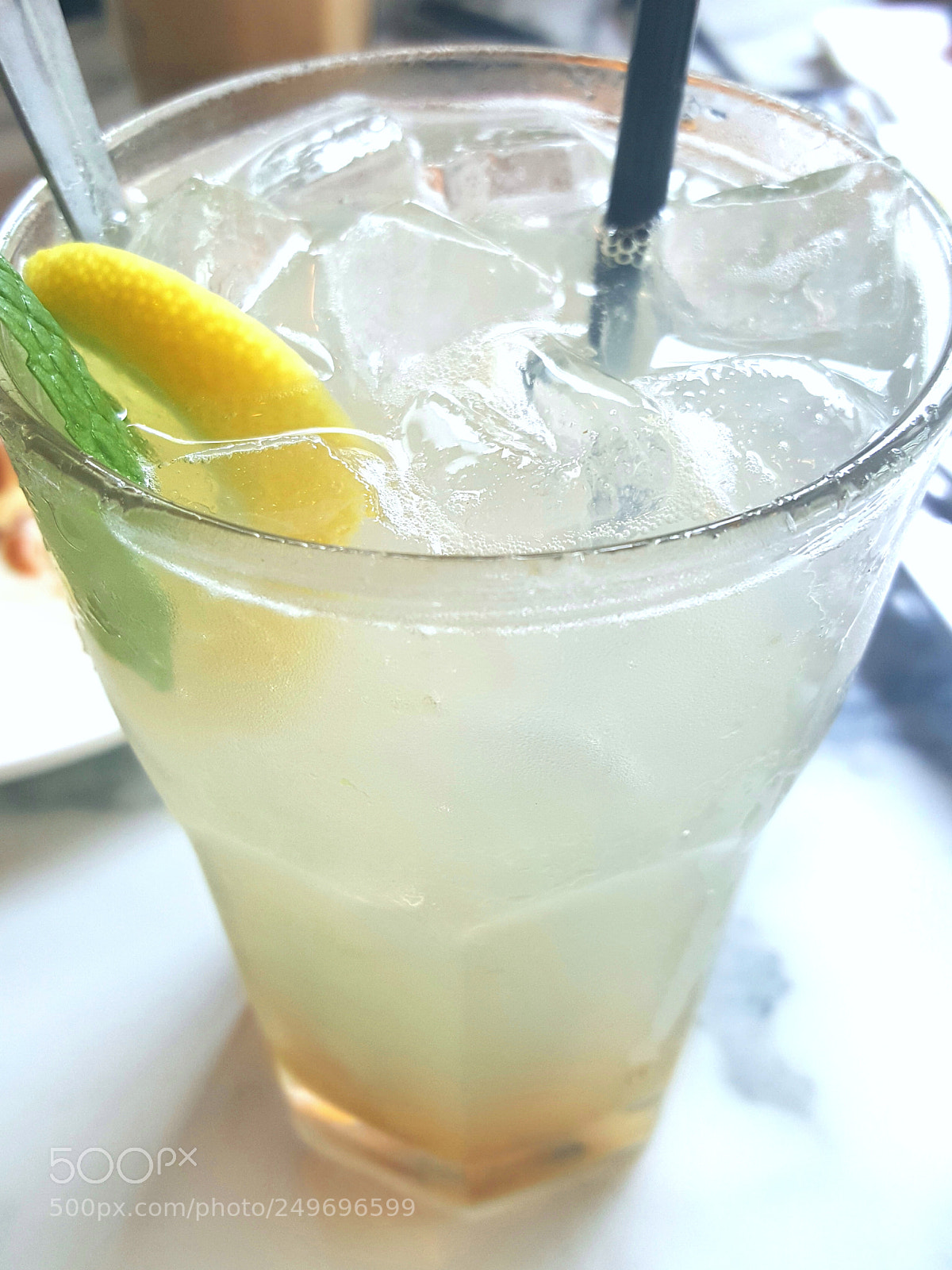 Samsung Galaxy Note5 sample photo. Ice-cold mint yuzu photography