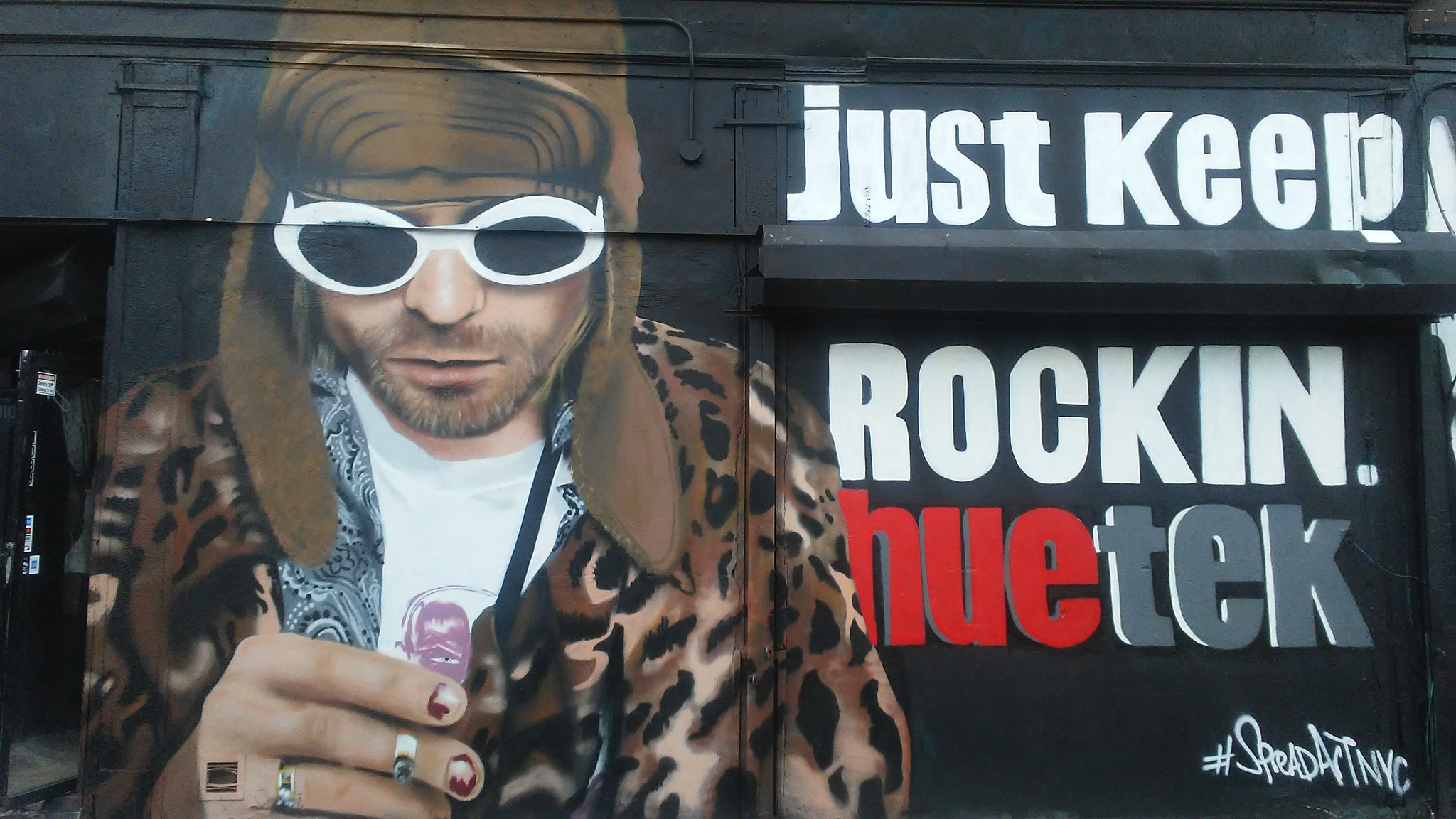 LG K10 sample photo. Street art photography