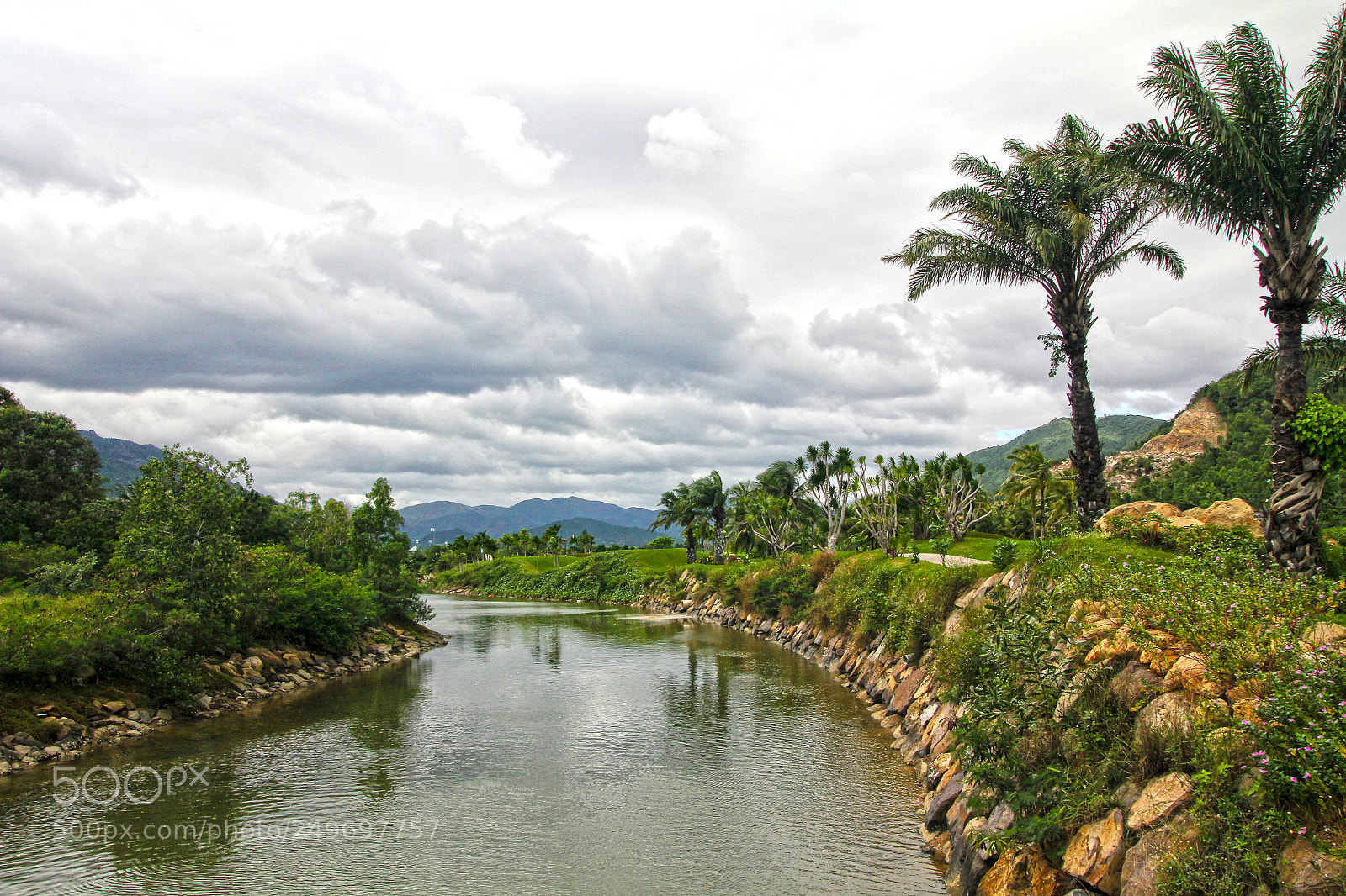 Canon EOS 60D sample photo. River photography