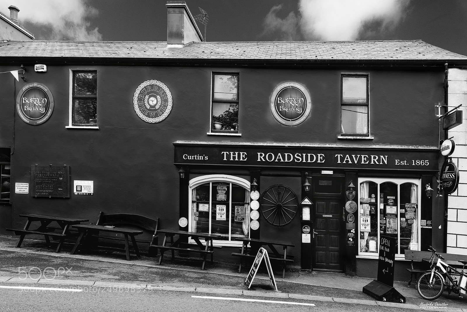 Nikon D800 sample photo. Tavern the roadside photography