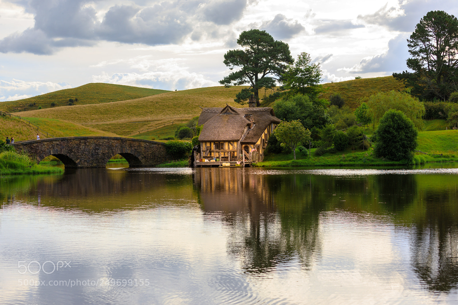 Canon EOS 5D Mark IV sample photo. Hobbiton millhouse photography