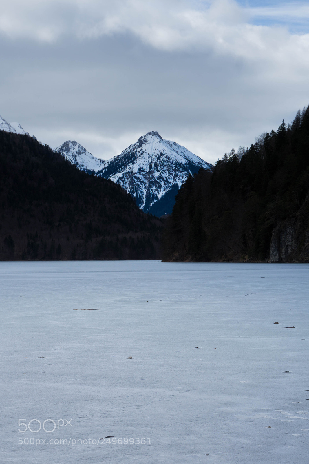 Sony a6000 sample photo. Frozen pass photography