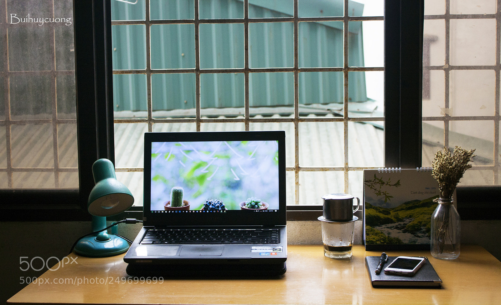 Canon EOS 40D sample photo. My desk photography
