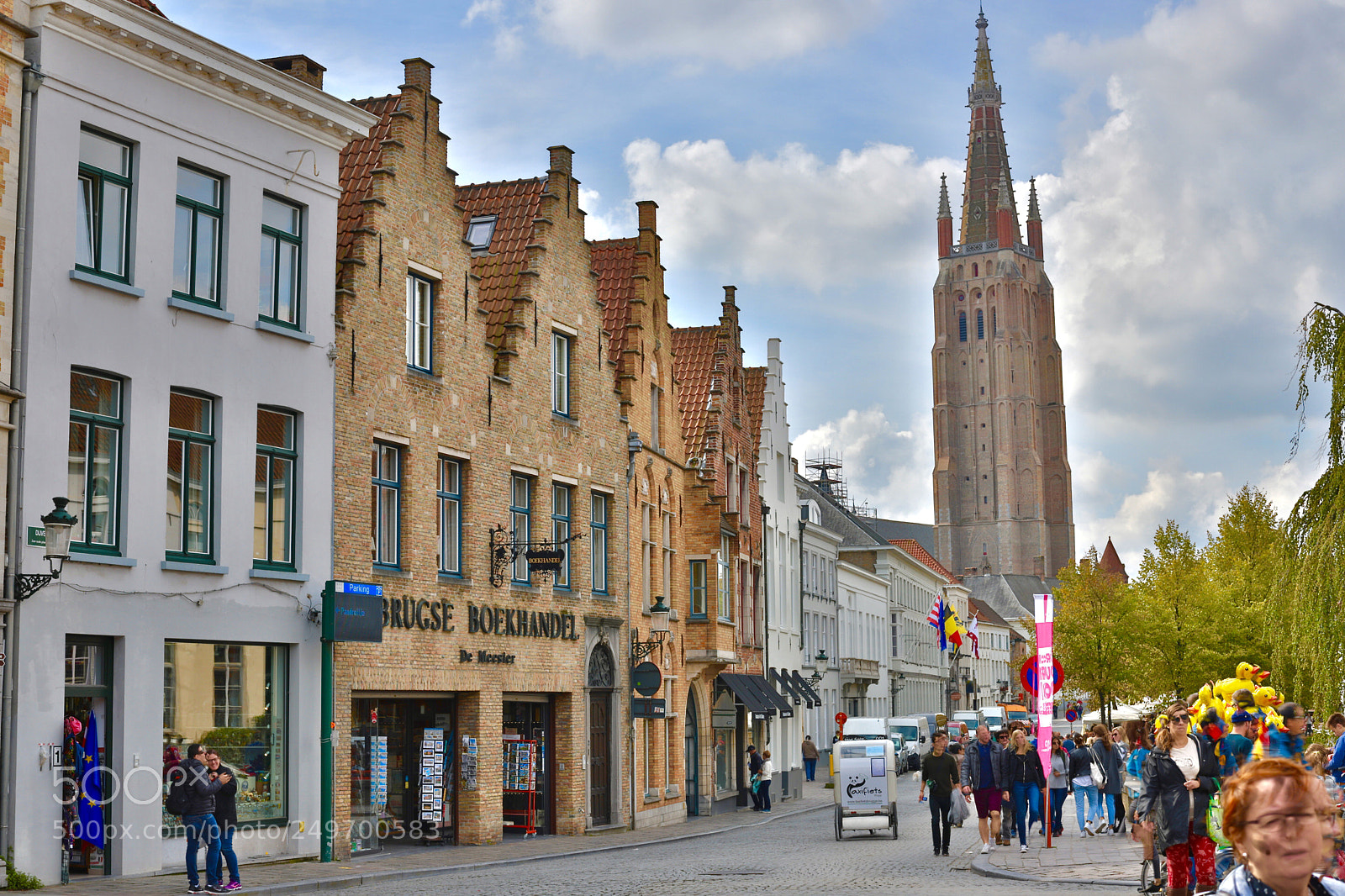 Canon EOS 6D Mark II sample photo. The picturesque bruges photography