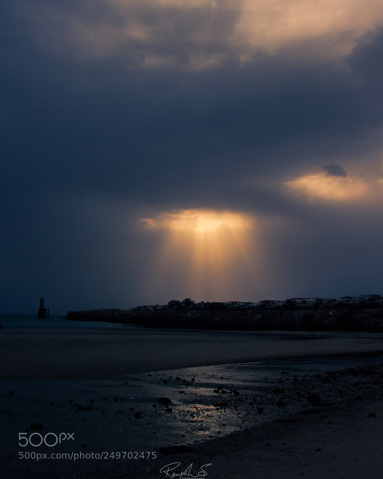 Canon EOS 700D (EOS Rebel T5i / EOS Kiss X7i) sample photo. Crepuscular rays. morning shot photography
