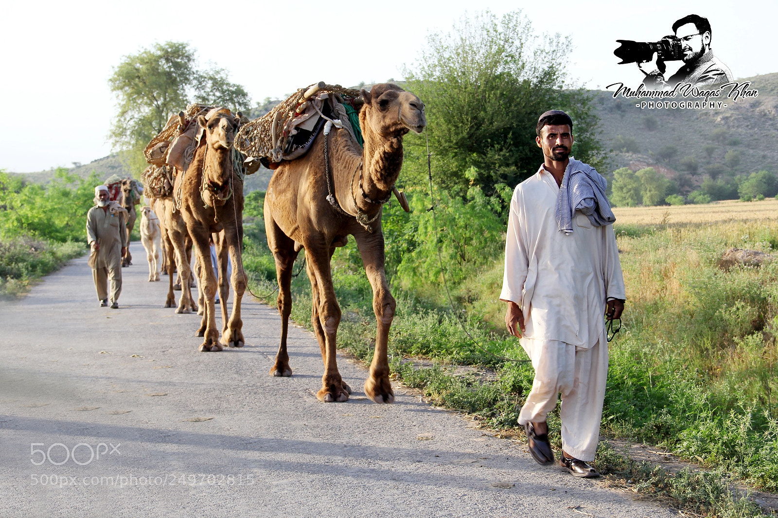 Canon EOS 60D sample photo. Crew going to work photography
