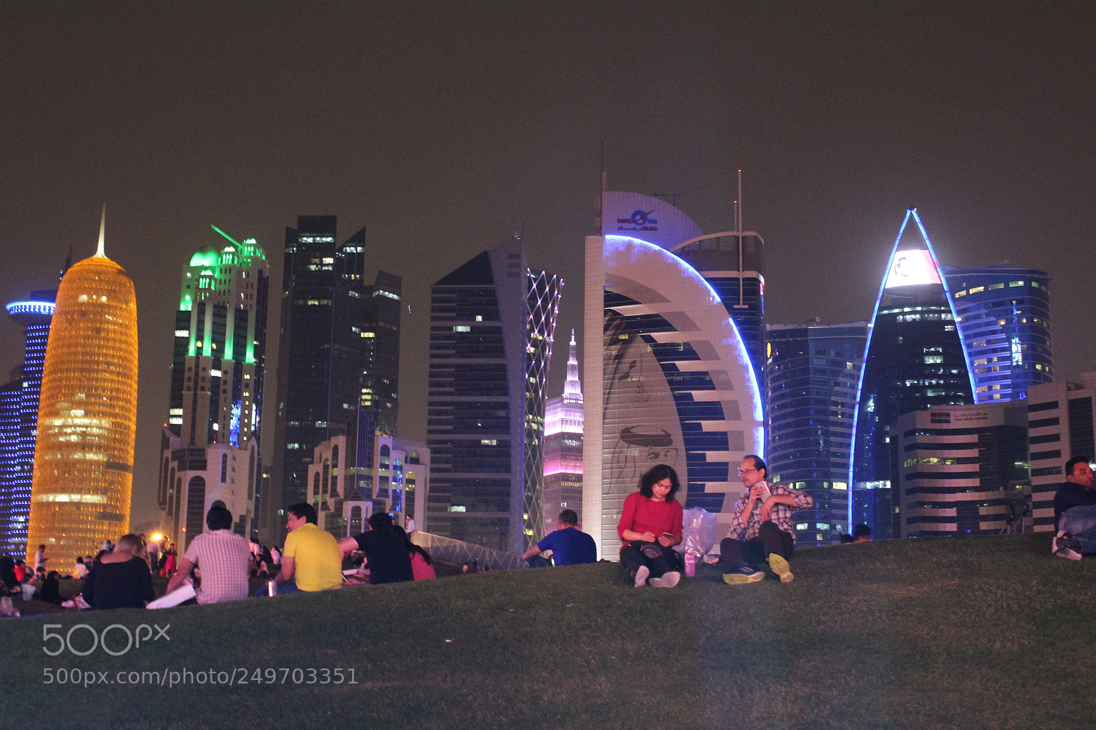 Canon EOS 1300D (EOS Rebel T6 / EOS Kiss X80) sample photo. Festival nights photography