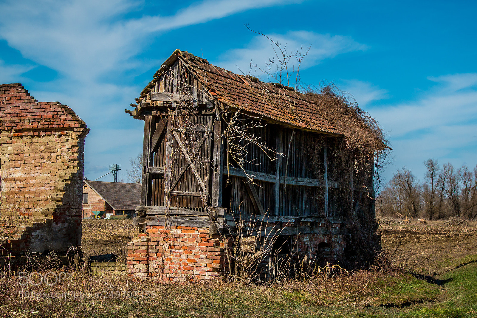 Canon EOS 70D sample photo. Barn photography