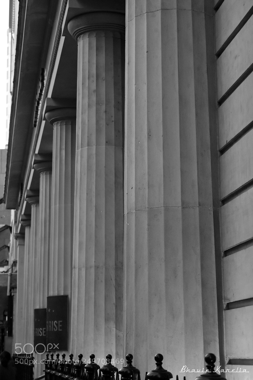 Nikon D3400 sample photo. Pillars photography