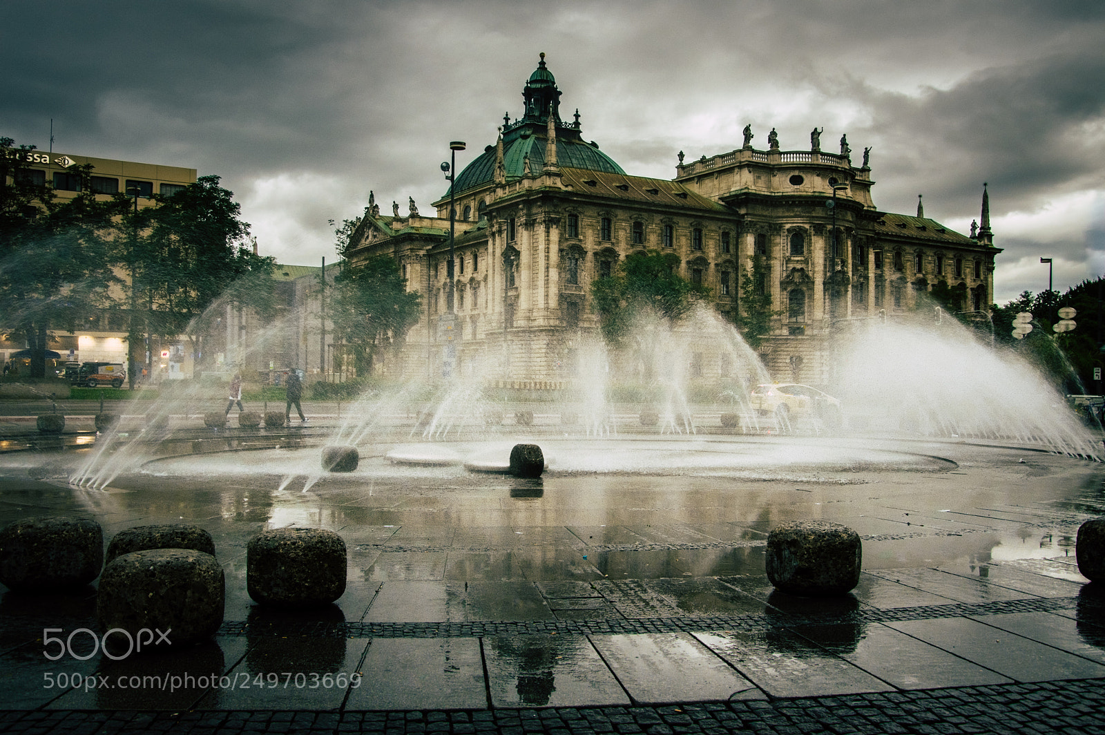 Nikon D3200 sample photo. Karlsplatz munich photography