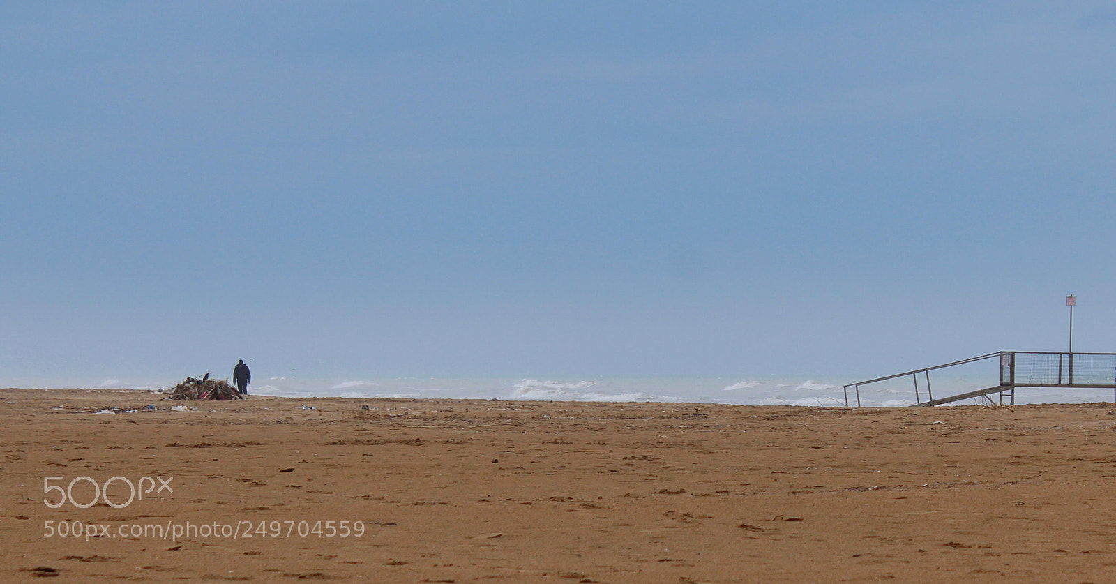 Canon EOS 1200D (EOS Rebel T5 / EOS Kiss X70 / EOS Hi) sample photo. Winter by the sea photography