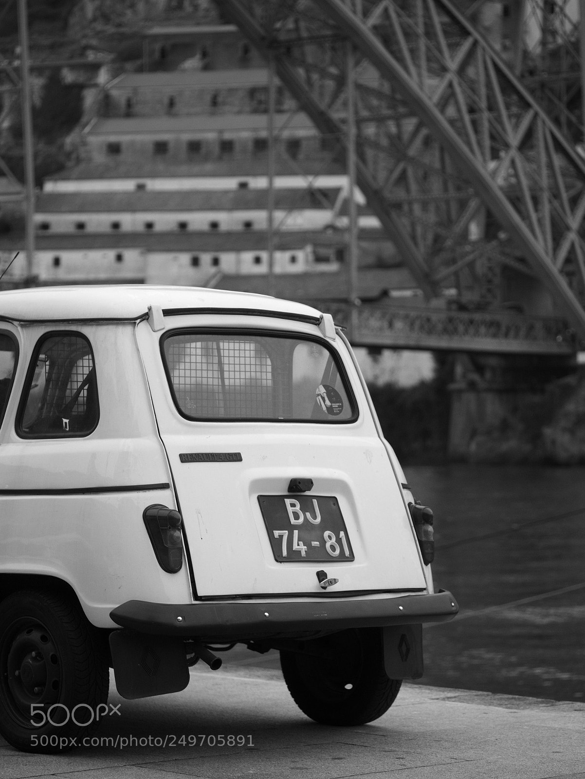 Panasonic Lumix DMC-GX7 sample photo. Automotive history photography