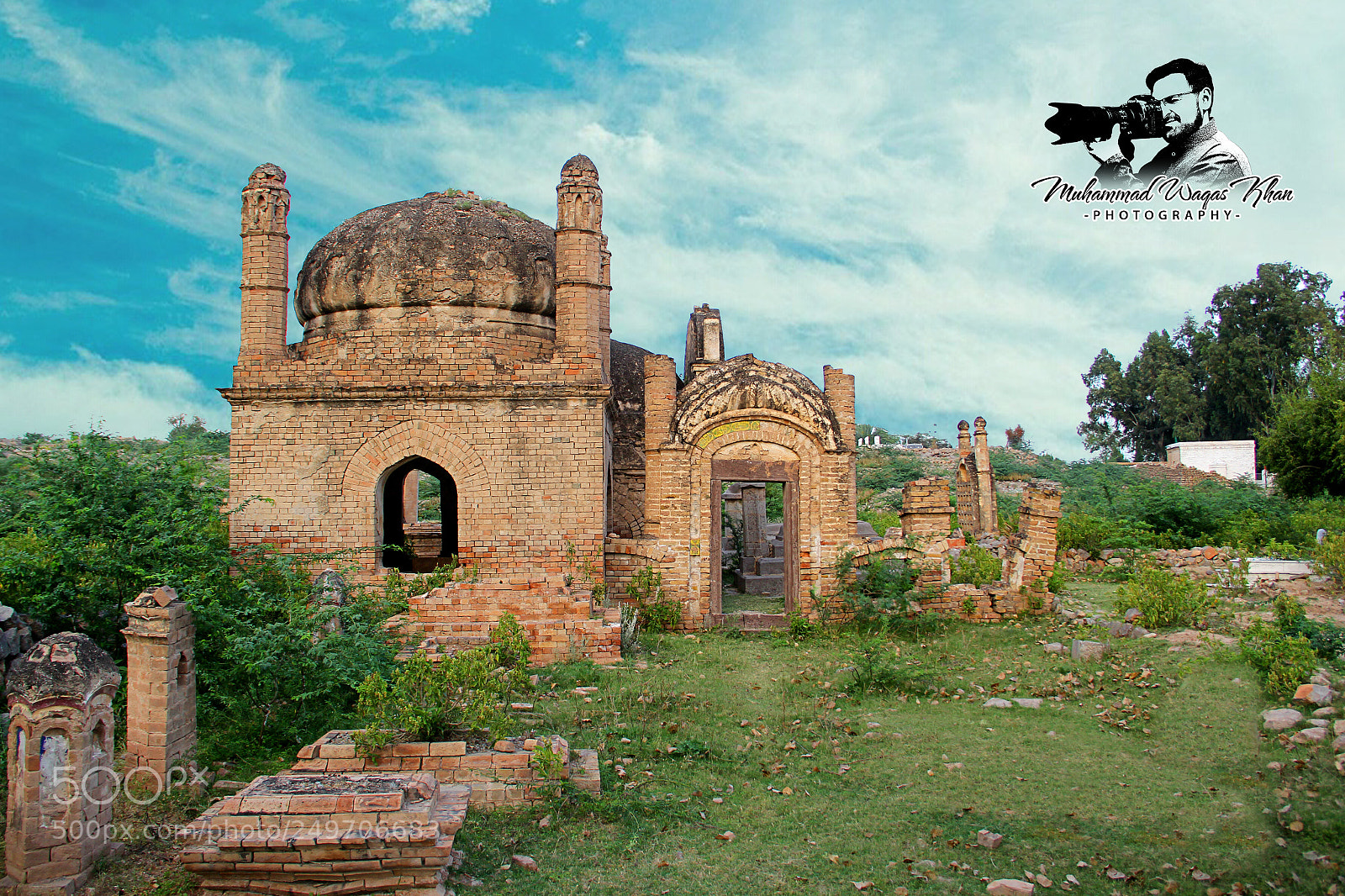 Canon EOS 60D sample photo. Durrani graveyard photography
