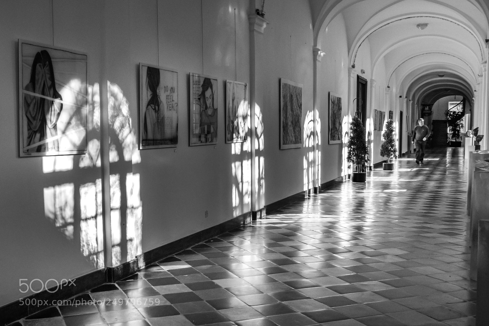Panasonic Lumix DMC-FZ1000 sample photo. Light and shadow photography